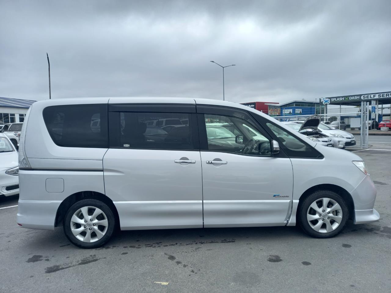 image-15, 2013 Nissan Serena Hybrid at Christchurch