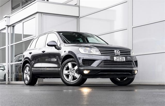 image-0, 2016 Volkswagen Touareg V6 180kW Diesel Turbo 4WD at Christchurch