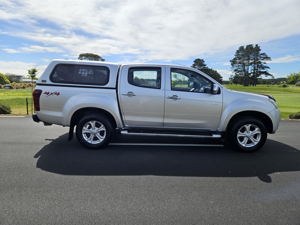 image-5, 2015 Isuzu D-MAX LS DC 3.0D/4WD/5AT/U at Christchurch