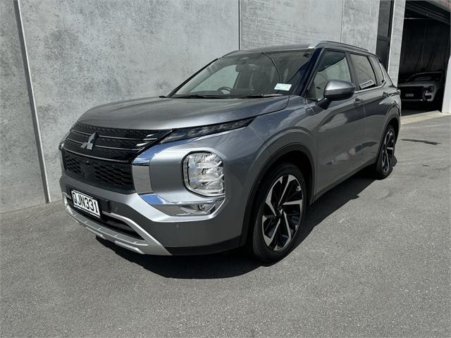 image-0, 2024 Mitsubishi Outlander XLS 2.5P/4WD/CVT at Dunedin