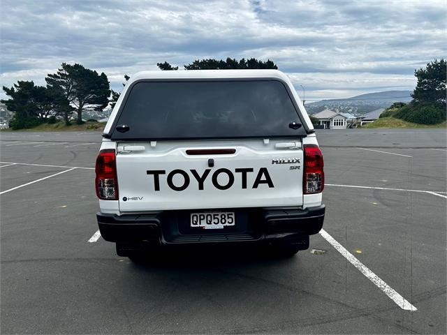 image-4, 2024 Toyota Hilux SR 2.8DT Hybrid 6AT 4WD DCW/4D/5 at Dunedin