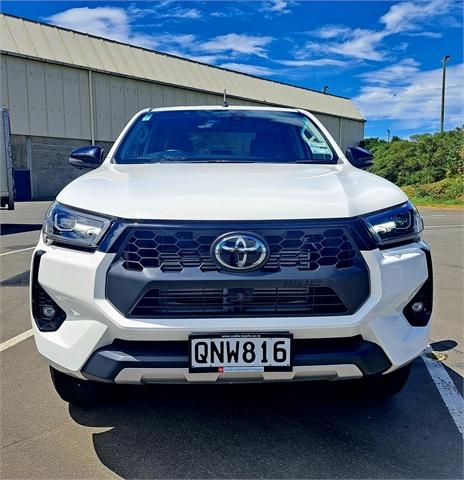 image-1, 2024 Toyota Hilux SR5 2.8DT Hybrid at Dunedin