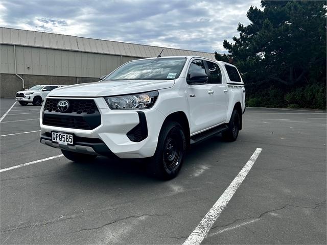 image-2, 2024 Toyota Hilux SR 2.8DT Hybrid 6AT 4WD at Dunedin