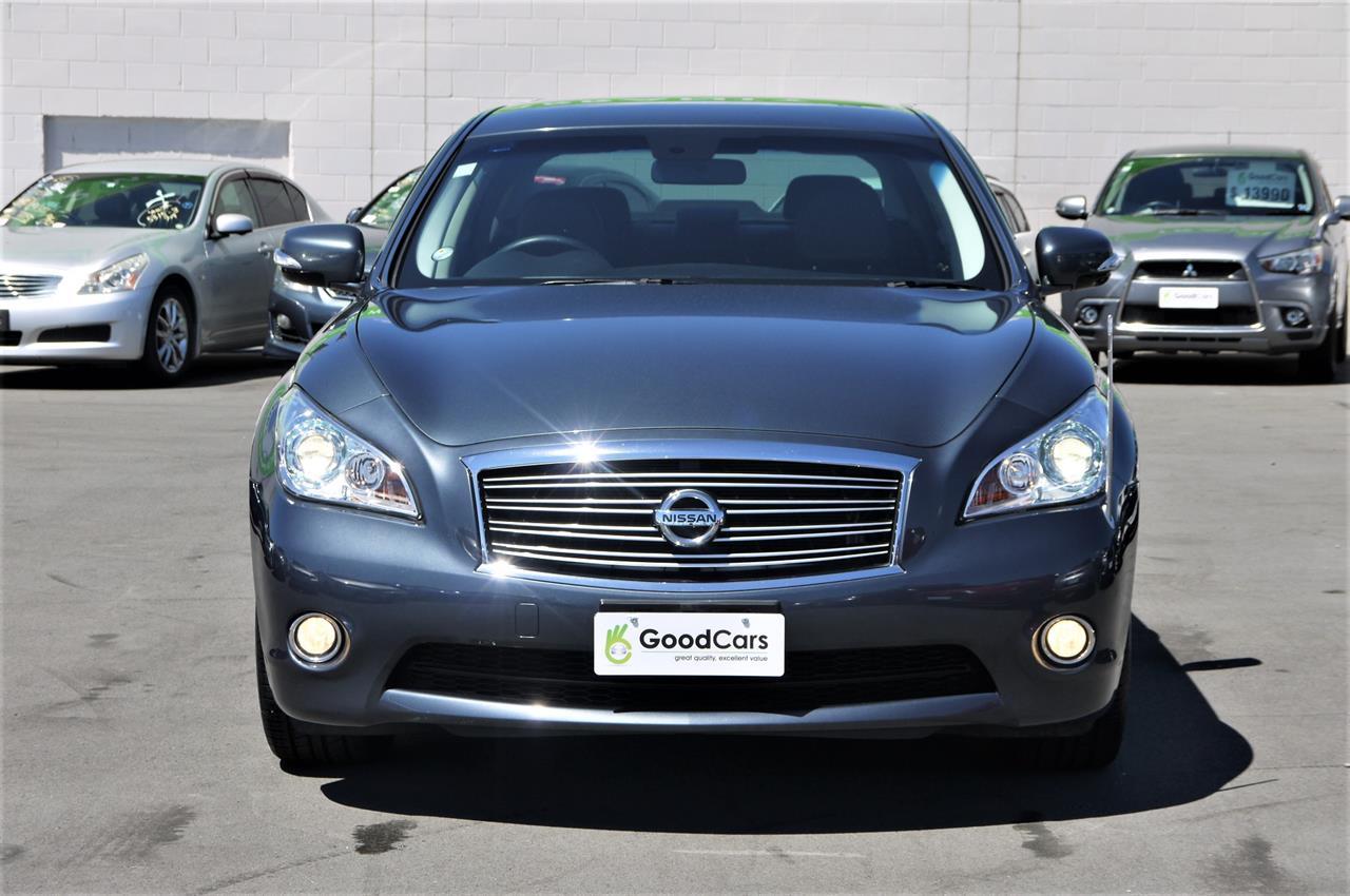 Nissan fuga 250gt