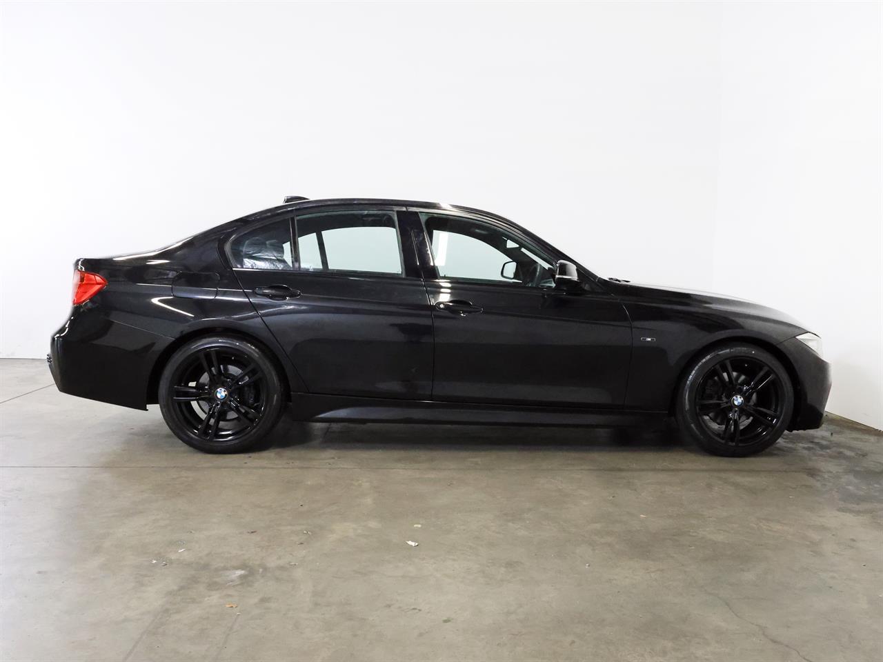 image-9, 2013 BMW 320i M-Sport at Christchurch