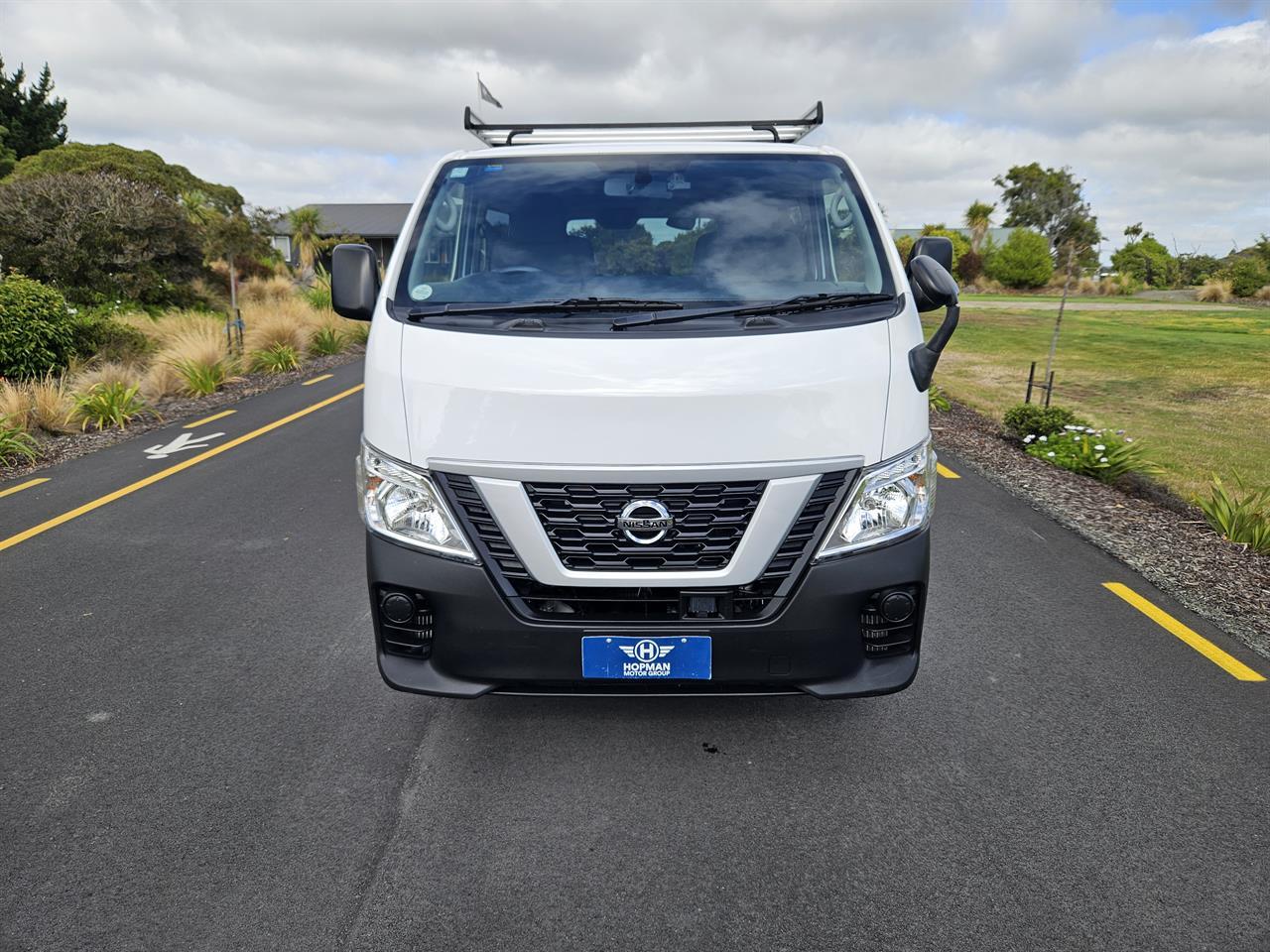 image-1, 2020 Nissan NV350 2.5 Turbo Diesel at Christchurch