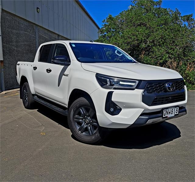 image-0, 2024 Toyota Hilux SR5 2.8DT Hybrid 6AT 4WD at Dunedin