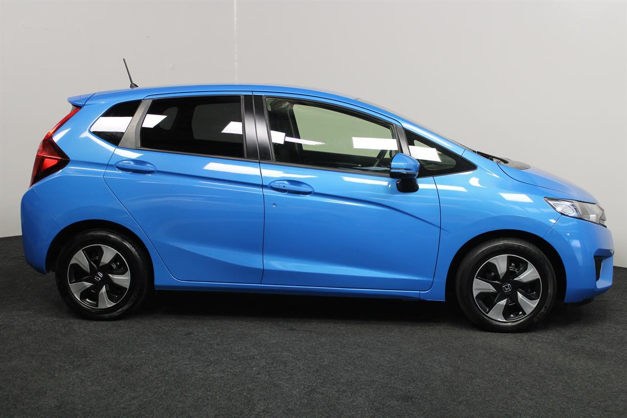 Honda fit gibrid