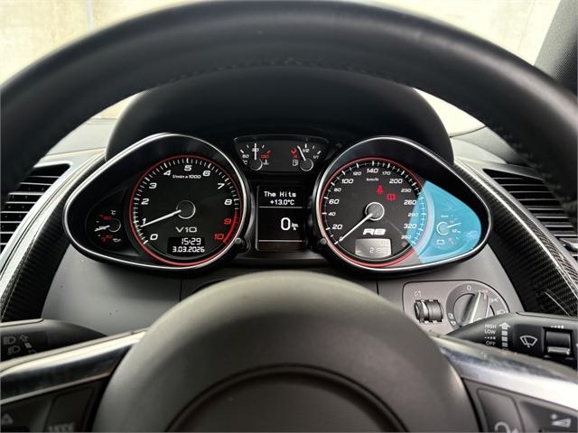 image-14, 2011 Audi R8 5.2 QUATTRO at Christchurch