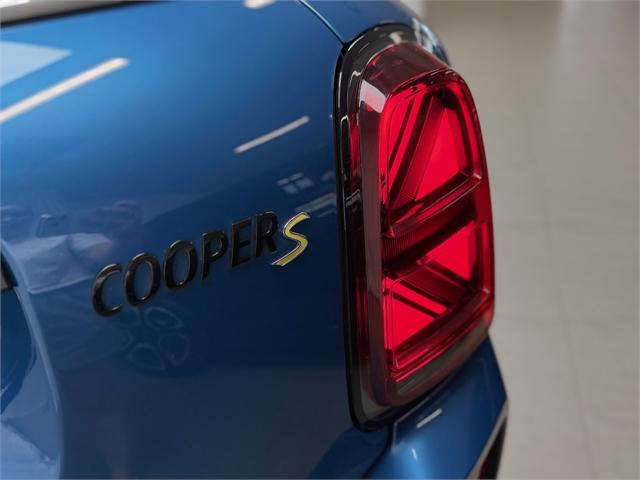 image-5, 2021 MINI Cooper S E ALL4 Signature at Christchurch