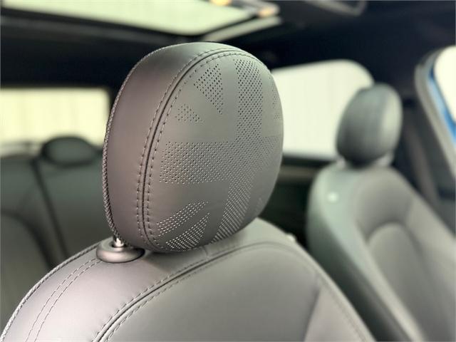 image-9, 2021 MINI Cooper S E ALL4 Signature at Christchurch