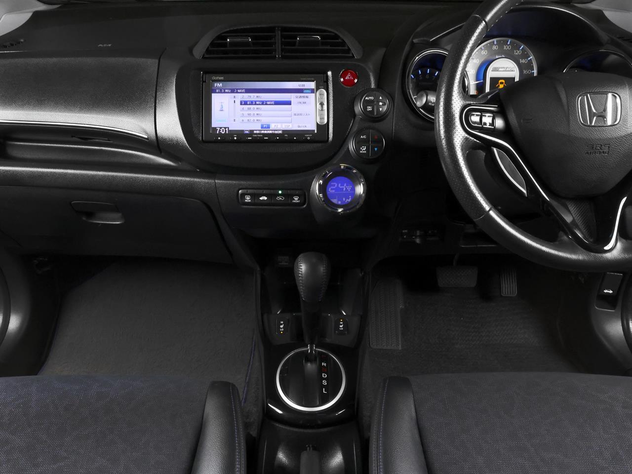 image-10, 2014 Honda Fit Shuttle Hybrid 'Cool Edition' at Christchurch