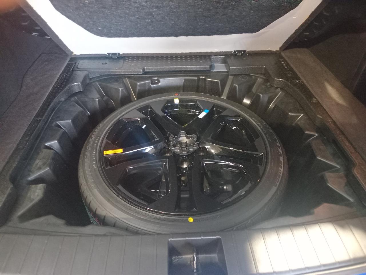 image-7, 2017 Holden COMMODORE VF2 SS-V REDLINE 6.2 at Christchurch