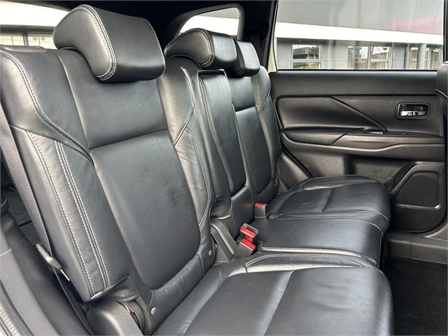image-5, 2022 Mitsubishi Outlander Sp 2.4P/4Wd/Cvt at Christchurch