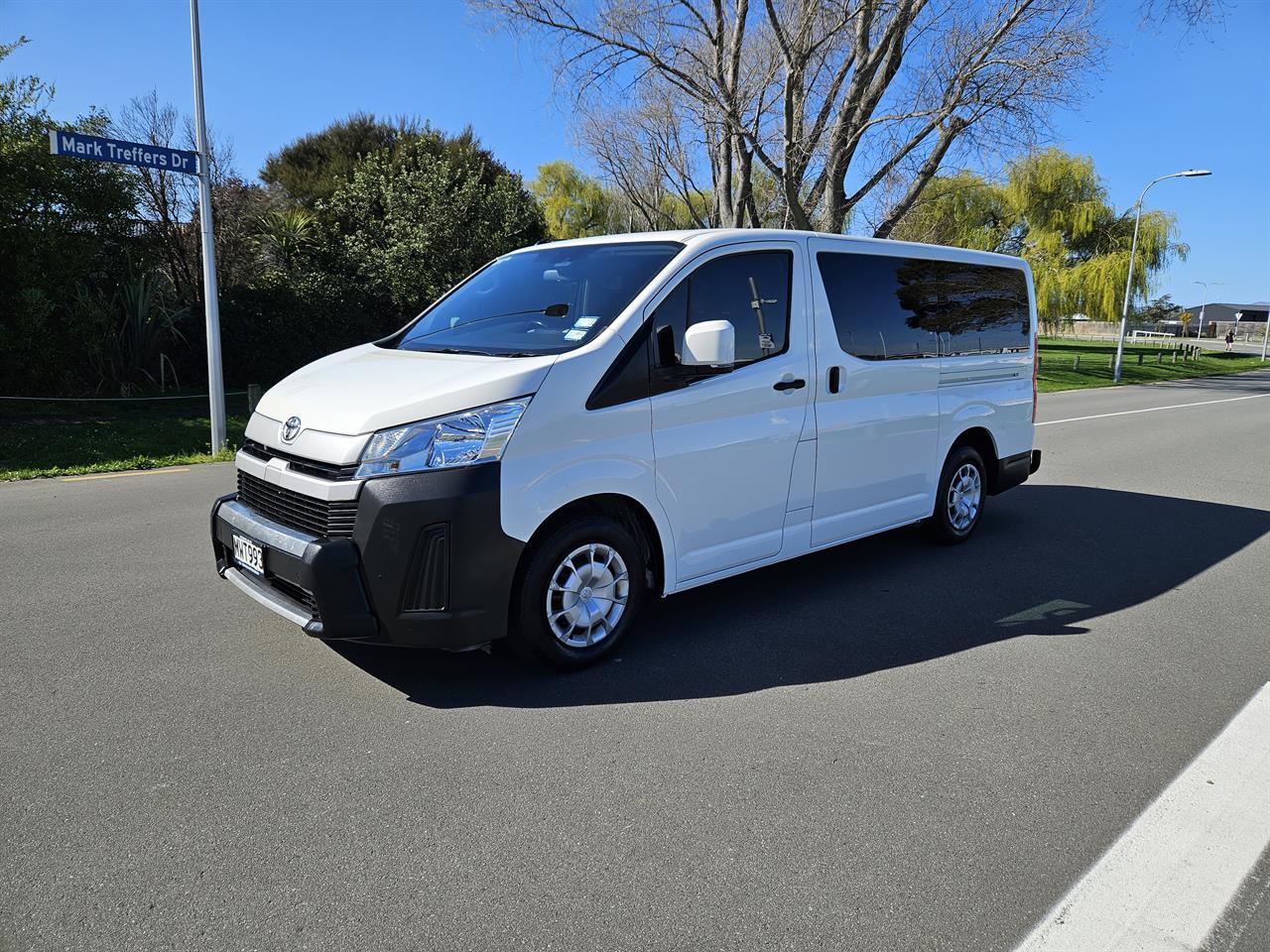 image-2, 2020 Toyota Hiace ZR GVN 2.8DT/6AT at Christchurch