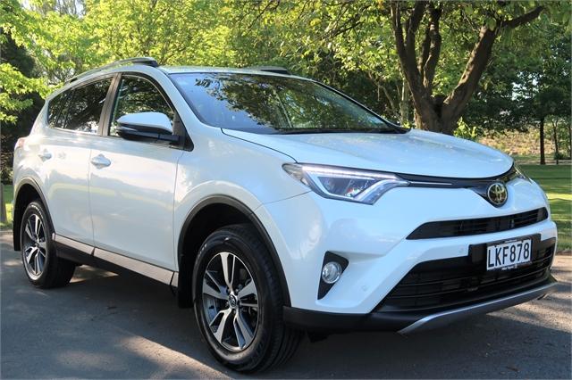 2018 Toyota RAV4 GXL 2.5P AWD on handshake