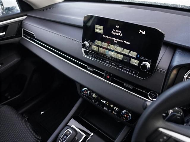 image-7, 2025 Mitsubishi Outlander PHEV LS 4x4 at Dunedin