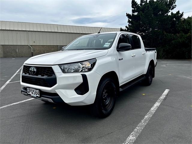 image-2, 2024 Toyota Hilux SR 2.8DT Hybrid 6AT 4WD DCW/4D/5 at Dunedin