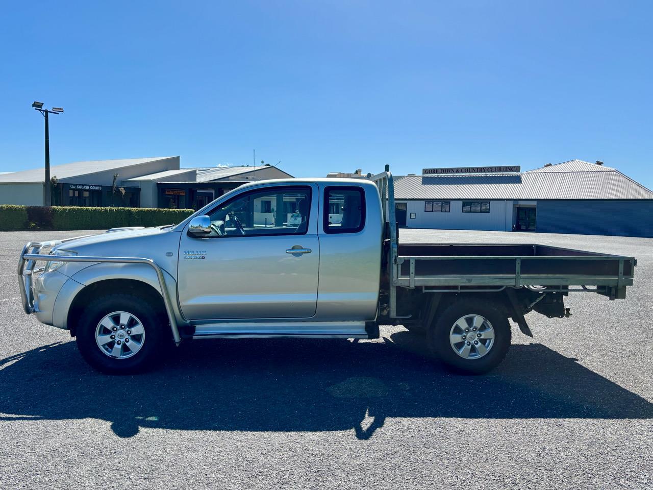 image-3, 2009 Toyota Hilux SR Extra Cab 4WD Diesel Manual at Gore