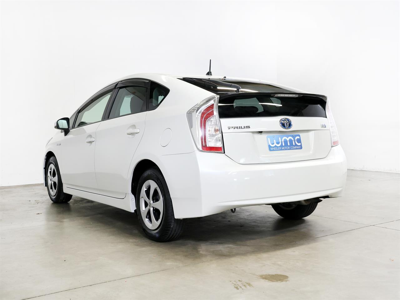 image-5, 2014 Toyota PRIUS 1.8lt Hybrid G-Package at Christchurch