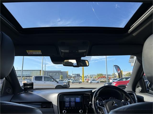 image-16, 2021 Mitsubishi Outlander VRX 4WD PHEV SILVER at Christchurch