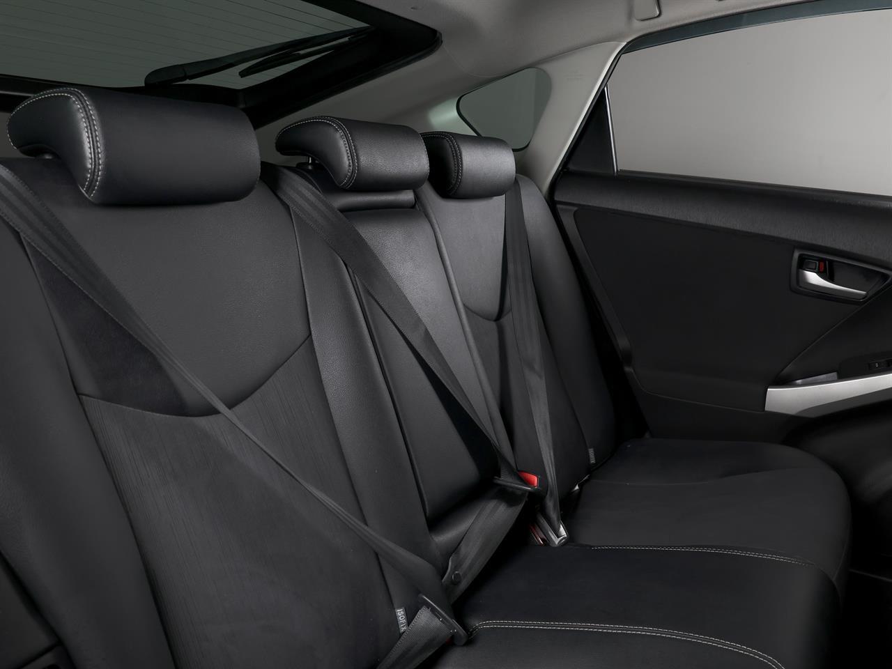 image-18, 2014 Toyota PRIUS 1.8lt Hybrid G-Package at Christchurch