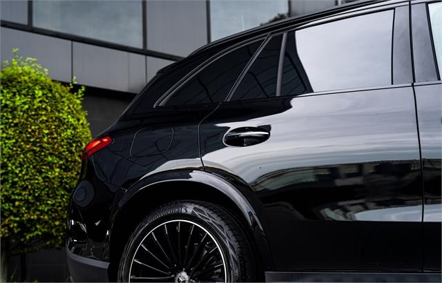 image-5, 2025 MercedesBenz GLC 300 4MATIC MILD HYBRID SUV at Christchurch