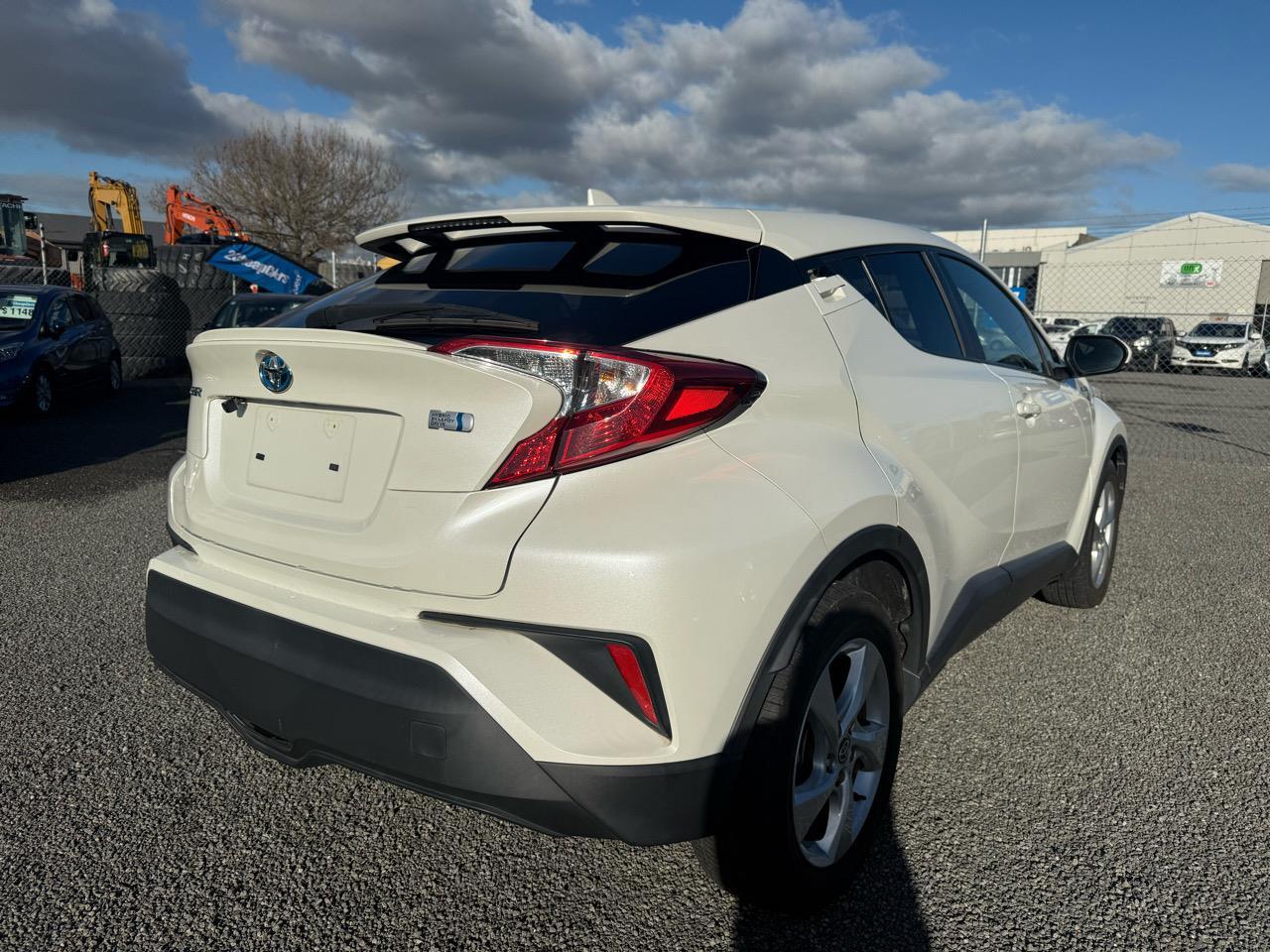 image-5, 2017 Toyota C-HR HYBRID S at Christchurch