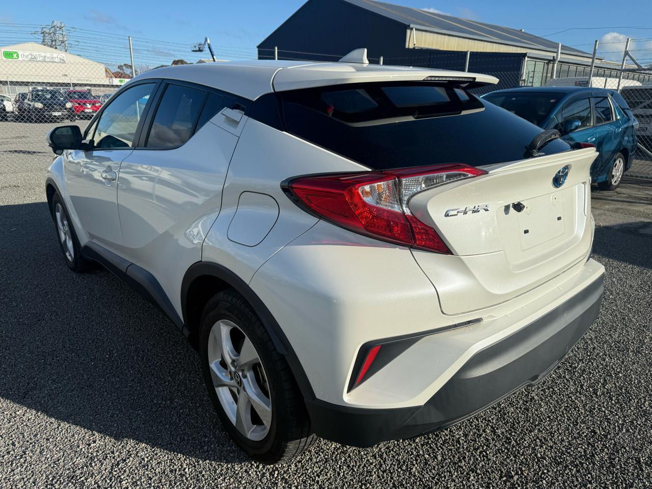 image-7, 2017 Toyota C-HR HYBRID S at Christchurch