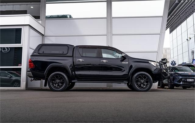 image-1, 2017 Toyota Hilux Sr5 130kW Diesel 6 Speed Manual  at Christchurch