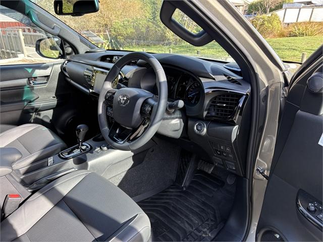 image-12, 2025 Toyota Hilux SR5 Cruiser 2.8DT Hybrid 6AT 4WD at Waimakariri