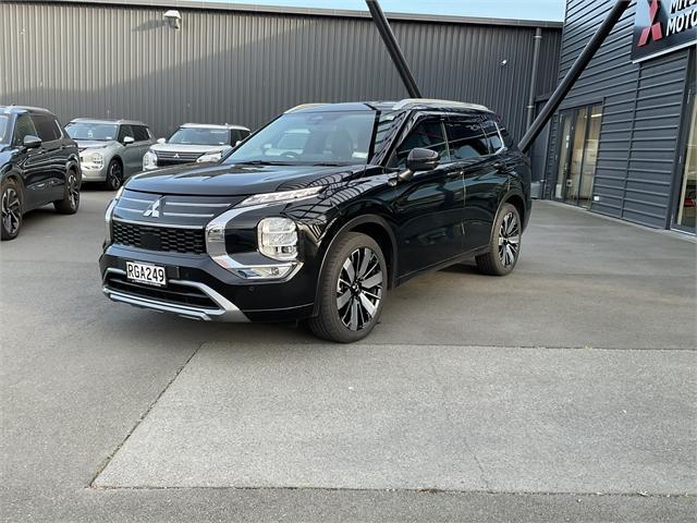 image-2, 2025 Mitsubishi Outlander VRX AWD 7 seat SUV at Christchurch