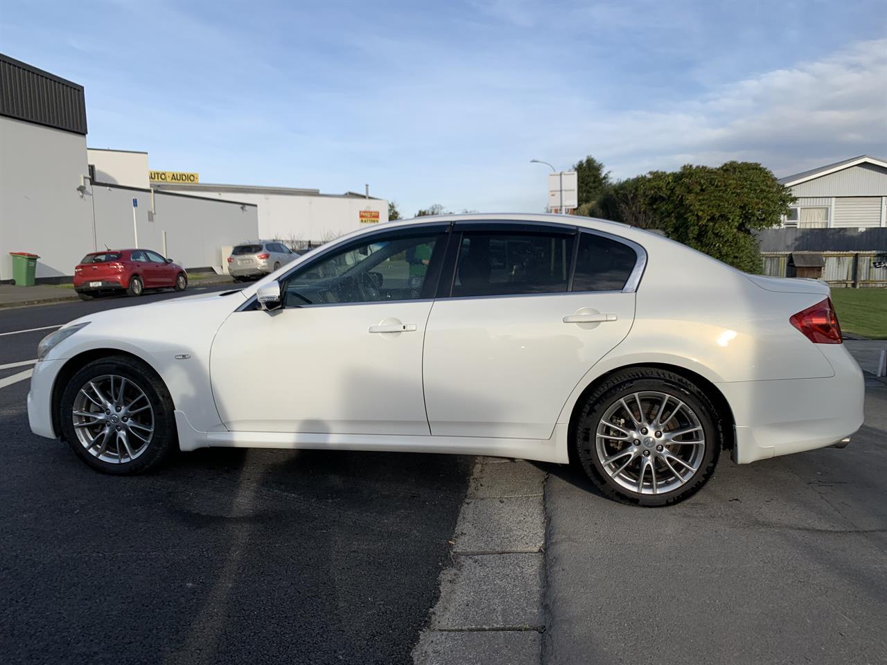 2011 nissan skyline