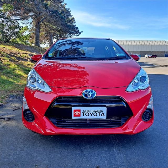 image-1, 2015 Toyota Aqua at Dunedin