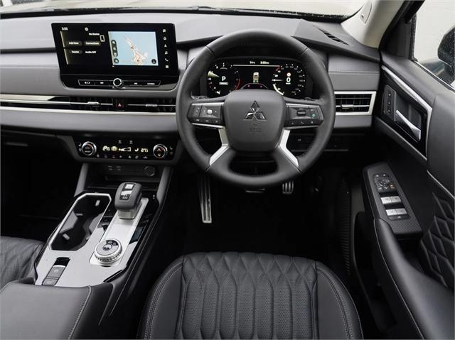 image-5, 2025 Mitsubishi Outlander 2.5P VRX 4WD CVT at Dunedin
