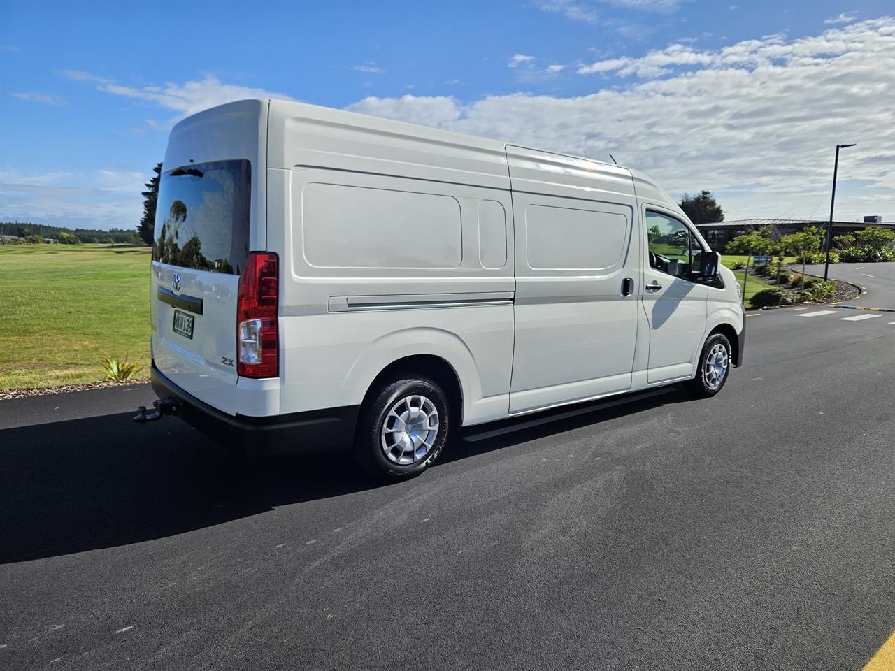 image-4, 2019 Toyota Hiace ZX PVN 2.8DT/6AT at Christchurch