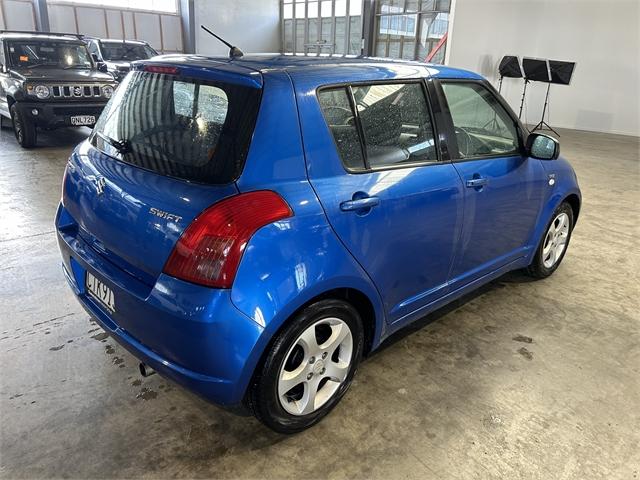 image-4, 2005 Suzuki Swift GLX 1.5P MANUAL at Invercargill