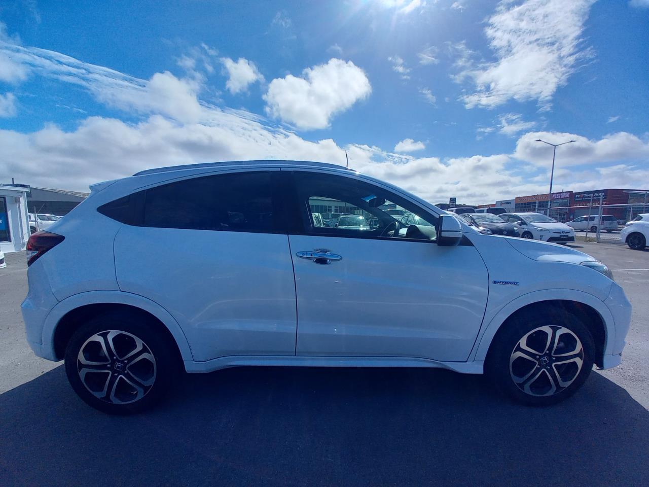 image-16, 2014 Honda Vezel Hybrid Z at Christchurch