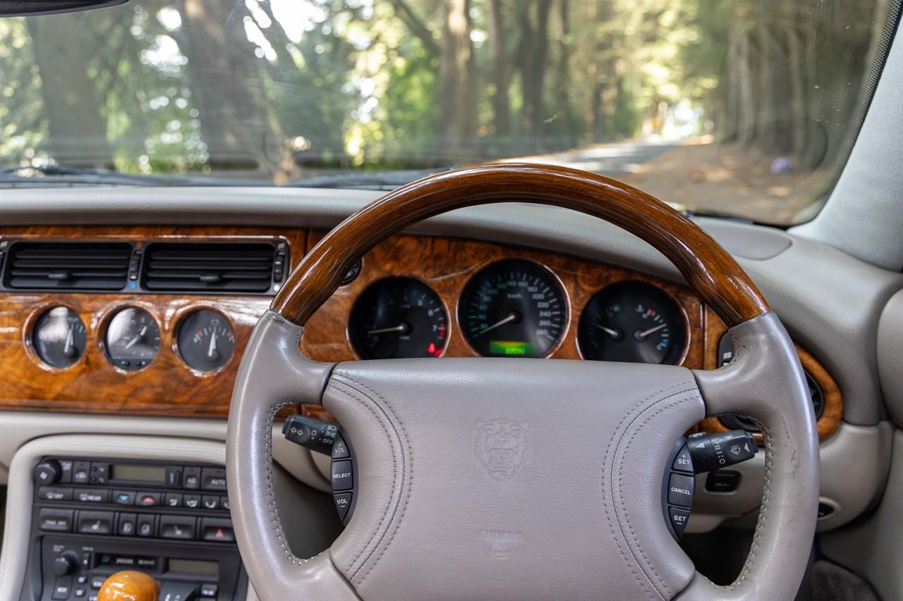 image-11, 1997 Jaguar Xk8 CONVERTIBLE at Dunedin