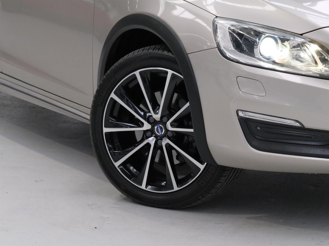 image-8, 2018 Volvo V60 T5 'Classic' at Christchurch