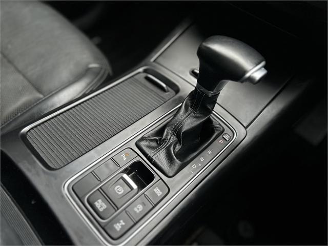 image-11, 2018 Kia Sorento EX 2.2DT WHITE at Christchurch