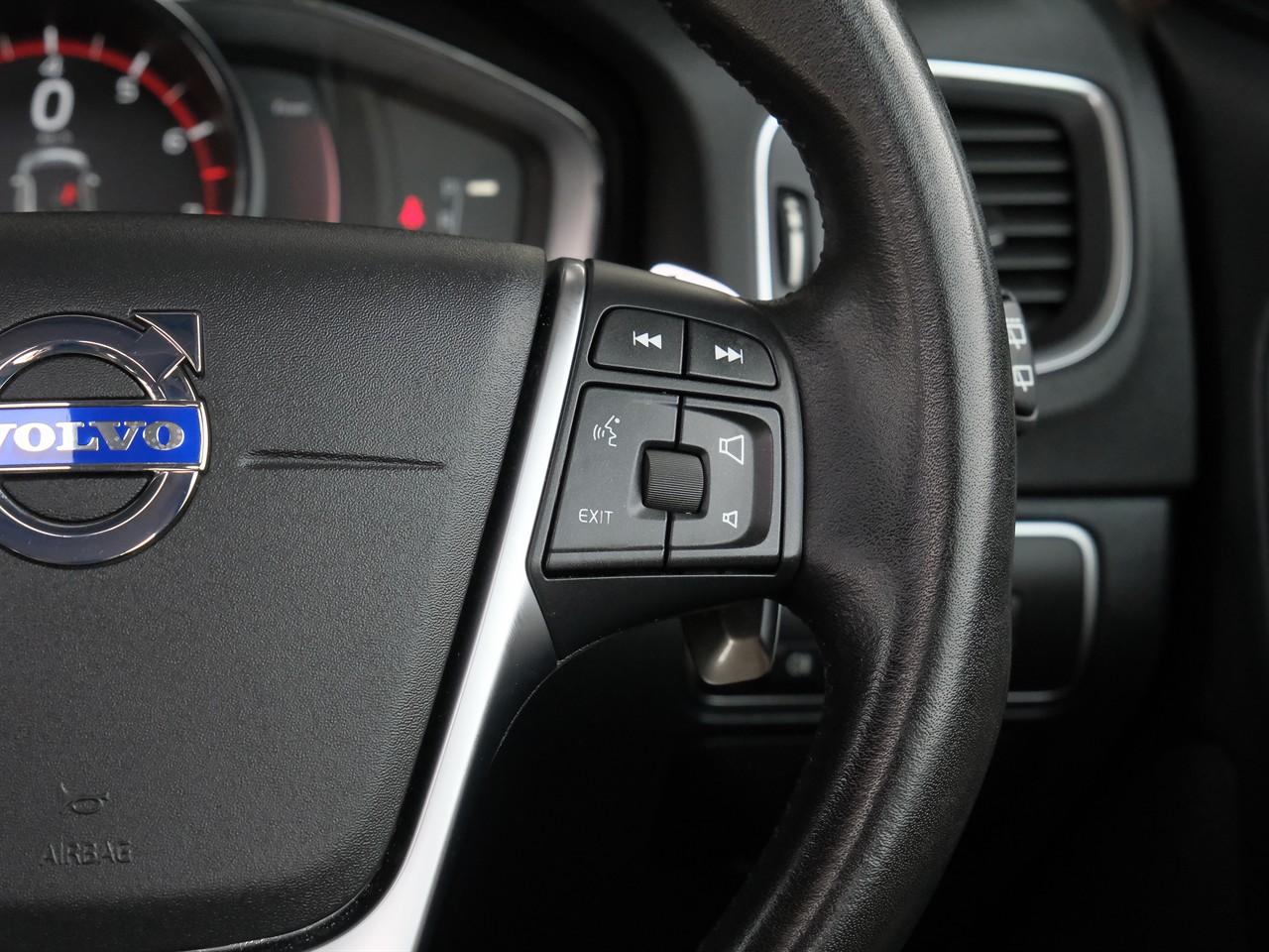 image-12, 2018 Volvo V60 T5 'Classic' at Christchurch