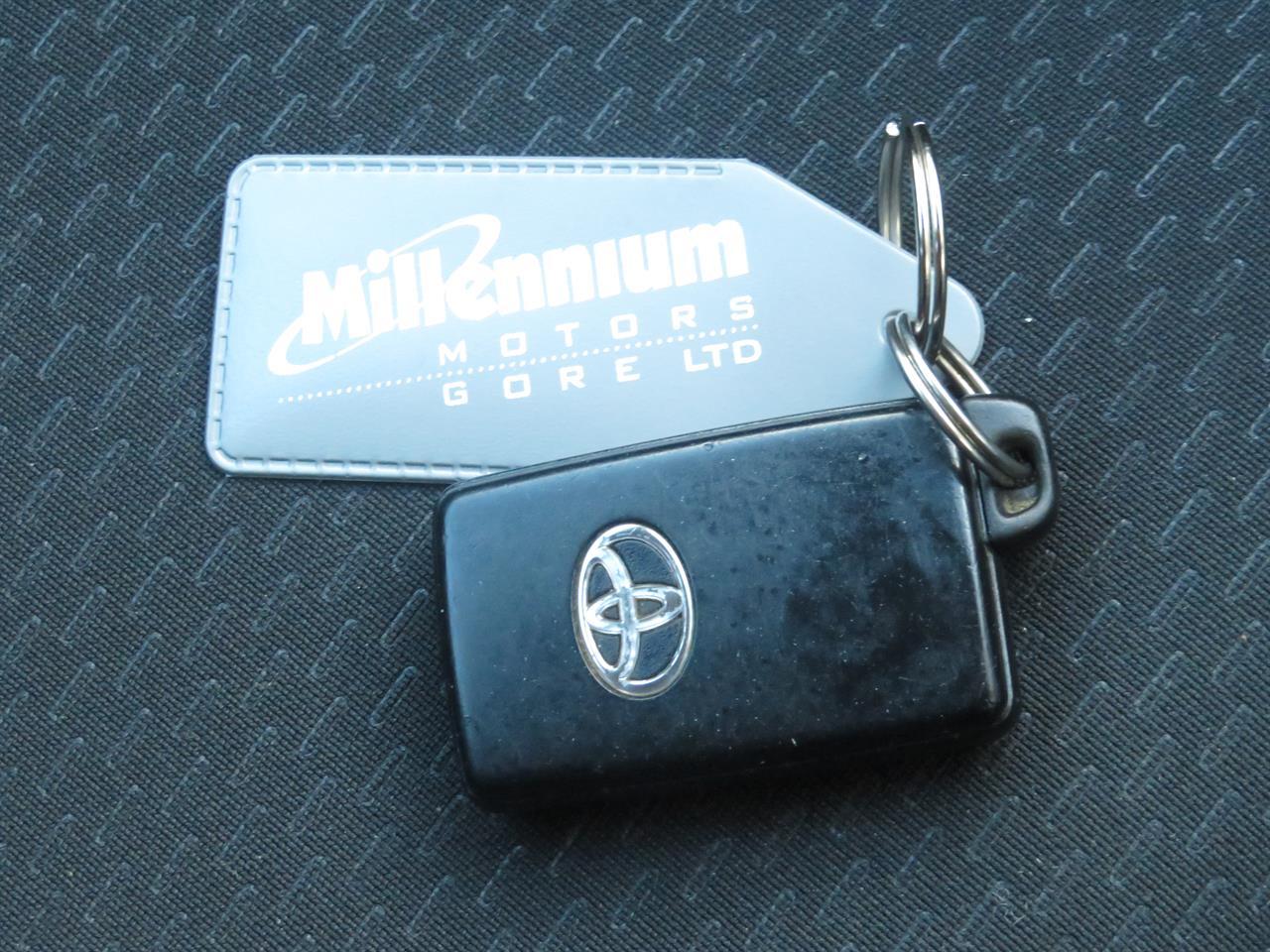 image-14, 2008 Toyota Auris at Gore