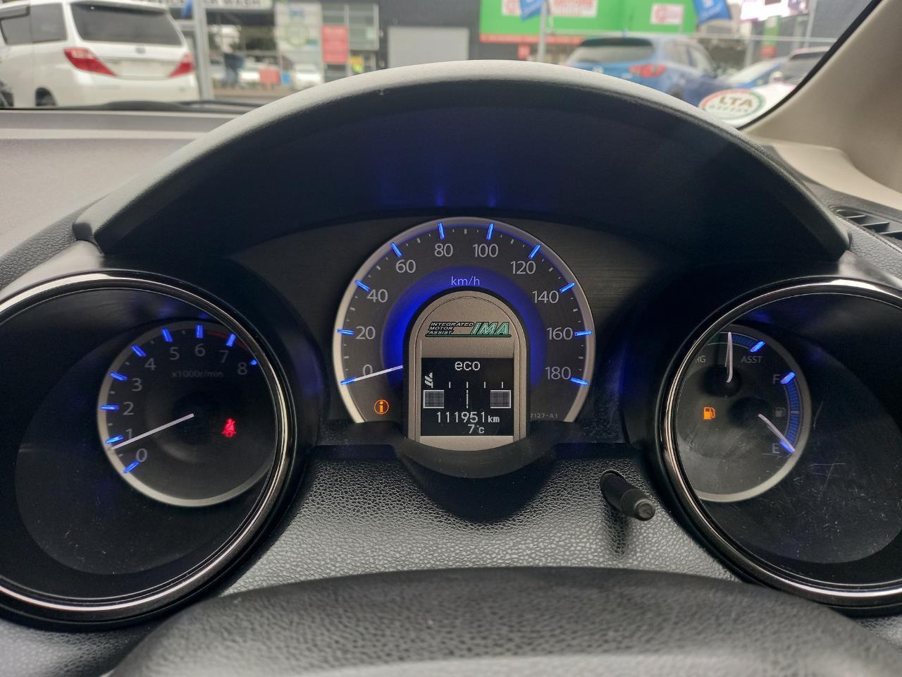 image-9, 2013 Honda Fit Jazz Shuttle Hybrid at Christchurch