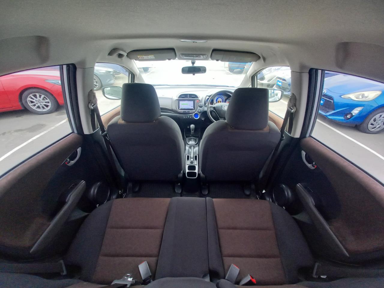 image-16, 2013 Honda Fit Jazz Shuttle Hybrid at Christchurch
