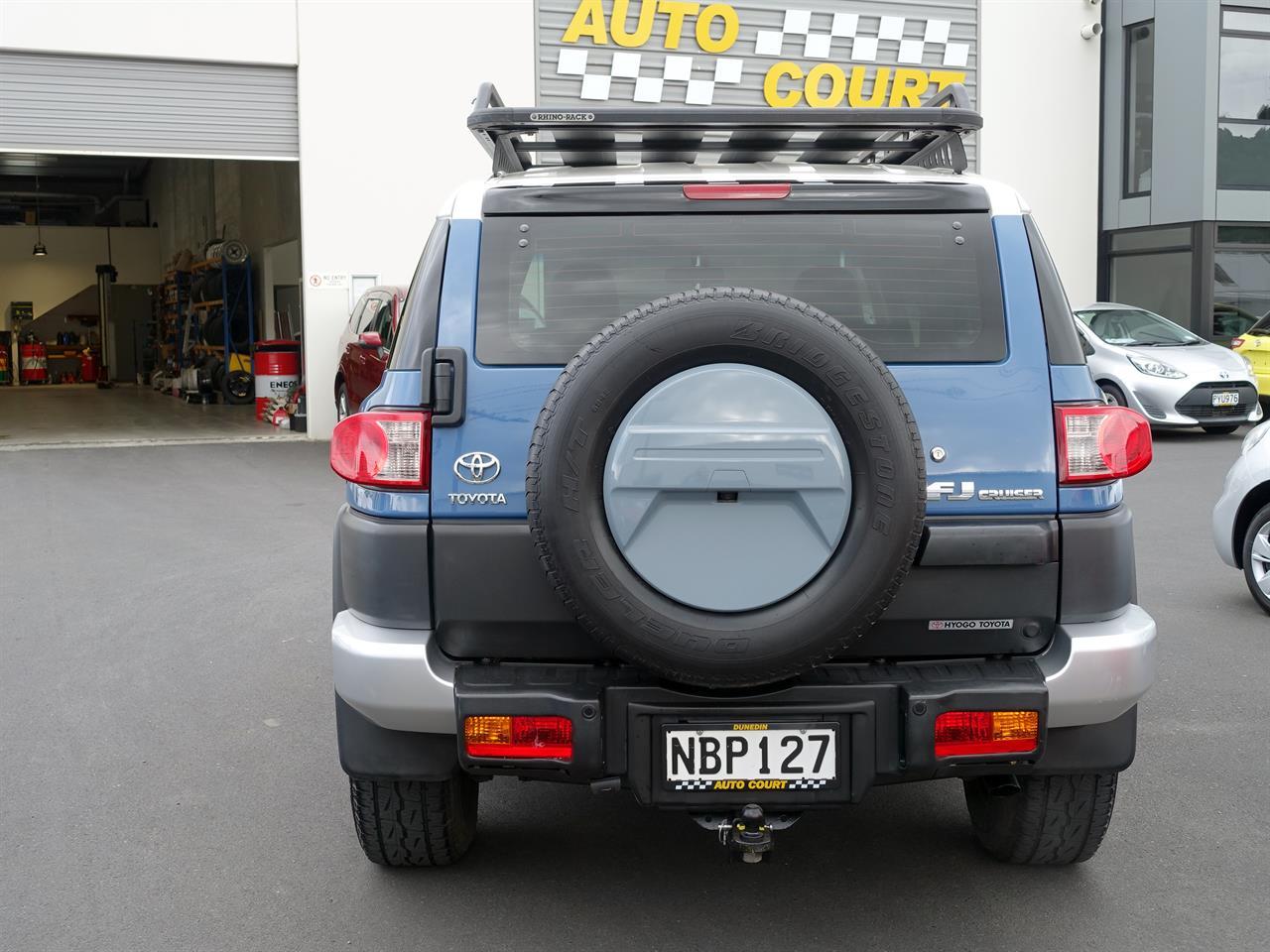 image-18, 2012 Toyota FJ Cruiser 4WD at Dunedin