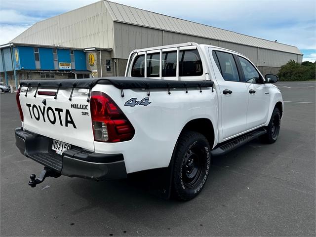 image-5, 2021 Toyota Hilux SR 2.8DT 6MT 4WD at Dunedin