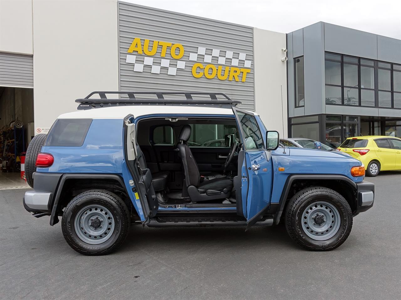 image-13, 2012 Toyota FJ Cruiser 4WD at Dunedin