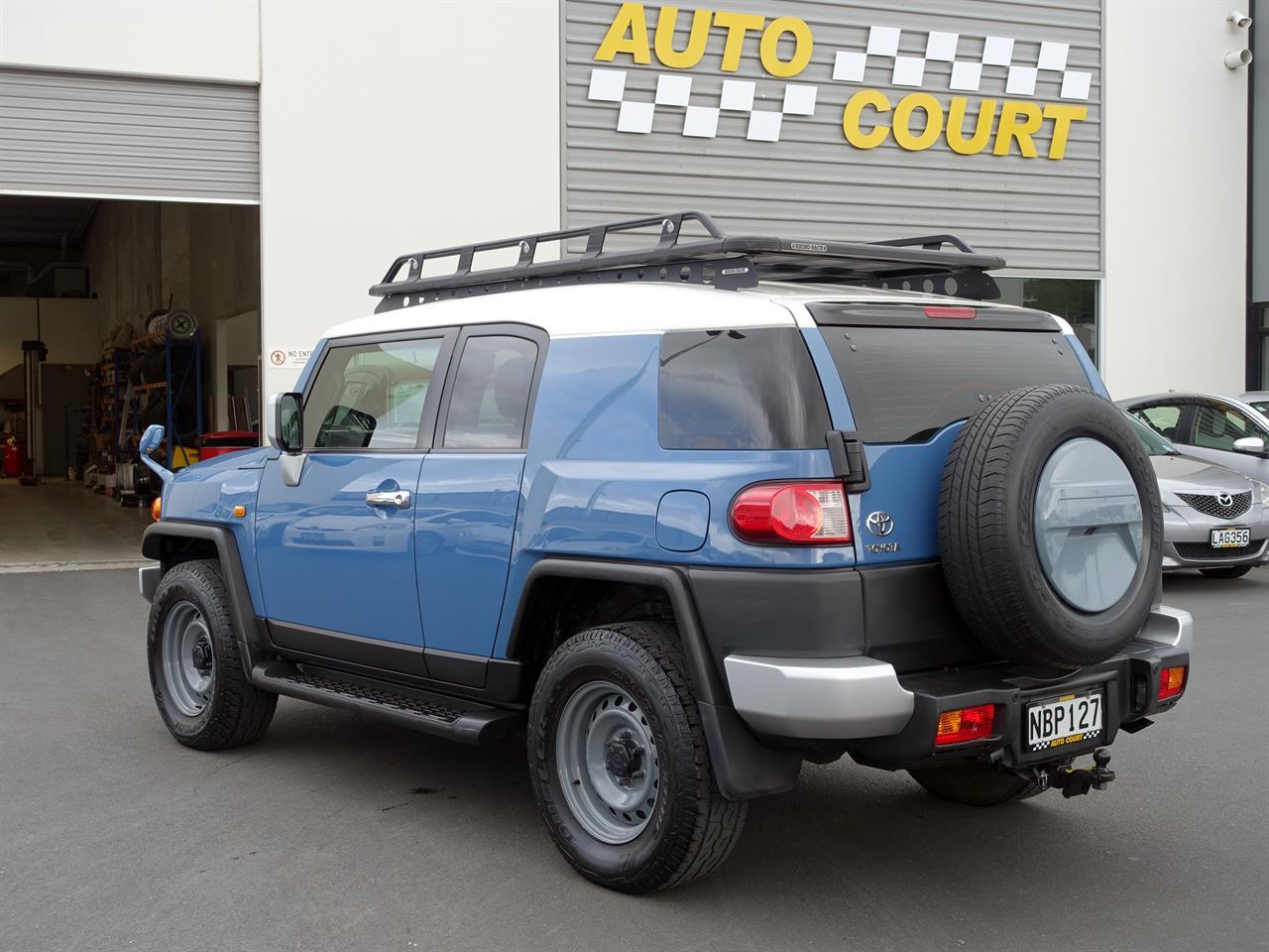 image-1, 2012 Toyota FJ Cruiser 4WD at Dunedin