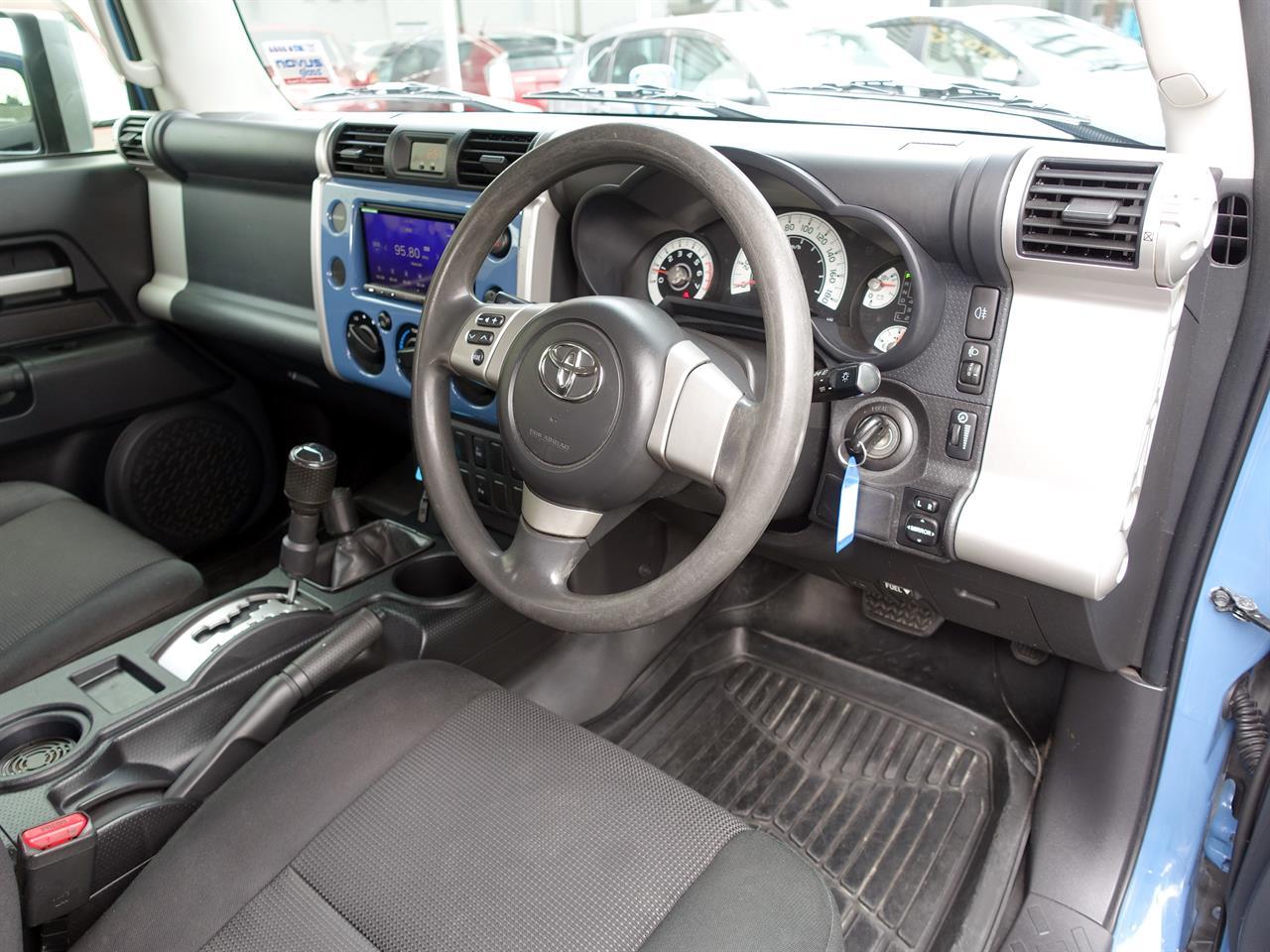 image-19, 2012 Toyota FJ Cruiser 4WD at Dunedin